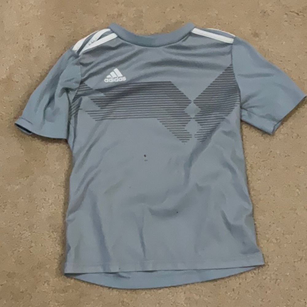Adidas t shirt